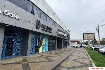 Фото №1: Коммерция 95 м² - Краснодар, мкр. Центральный, ул. Кубанская набережная, 35
