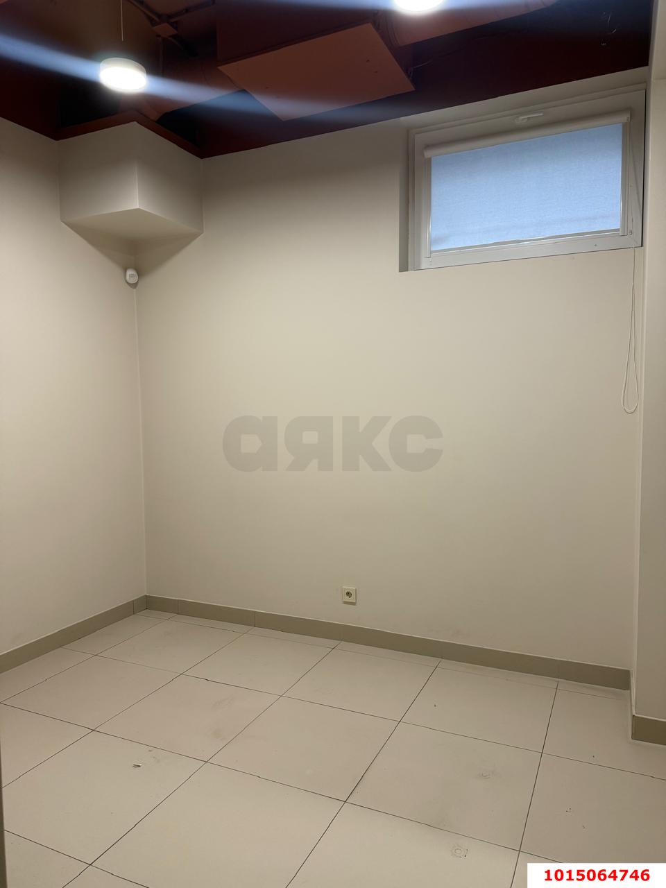 Фото №7: Торговое помещение 96 м² - Краснодар, Центральный, ул. Кубанская набережная, 35