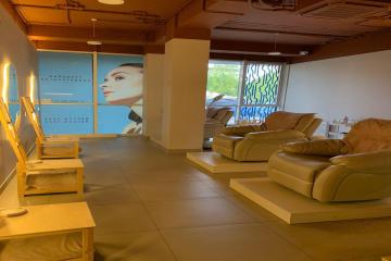 Фото №2: Коммерция 95 м² - Краснодар, мкр. Центральный, ул. Кубанская набережная, 35