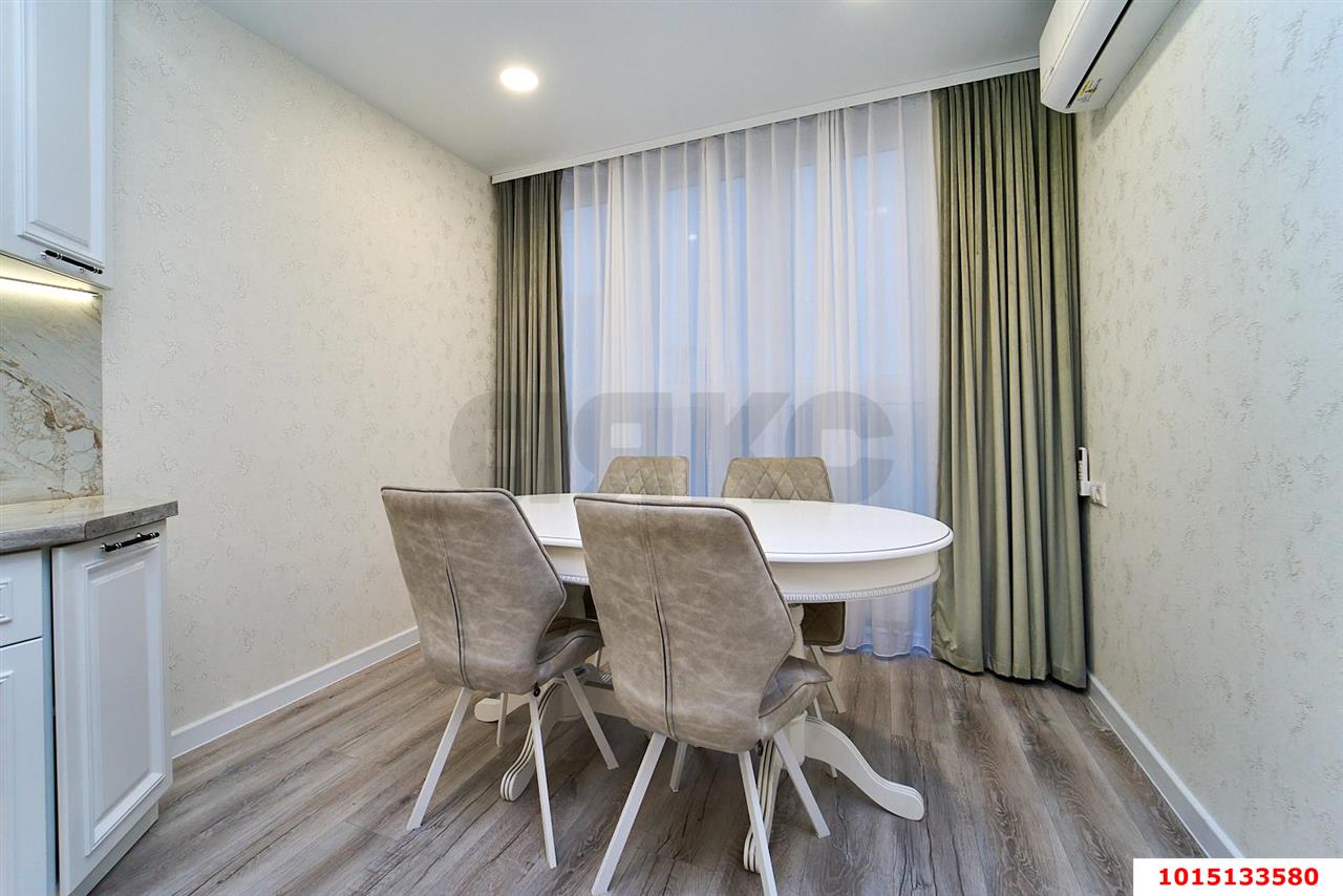 Фото №4: 3-комнатная квартира 86 м² - Краснодар, жилой комплекс Сограт, ул. Красных Партизан, 4/15