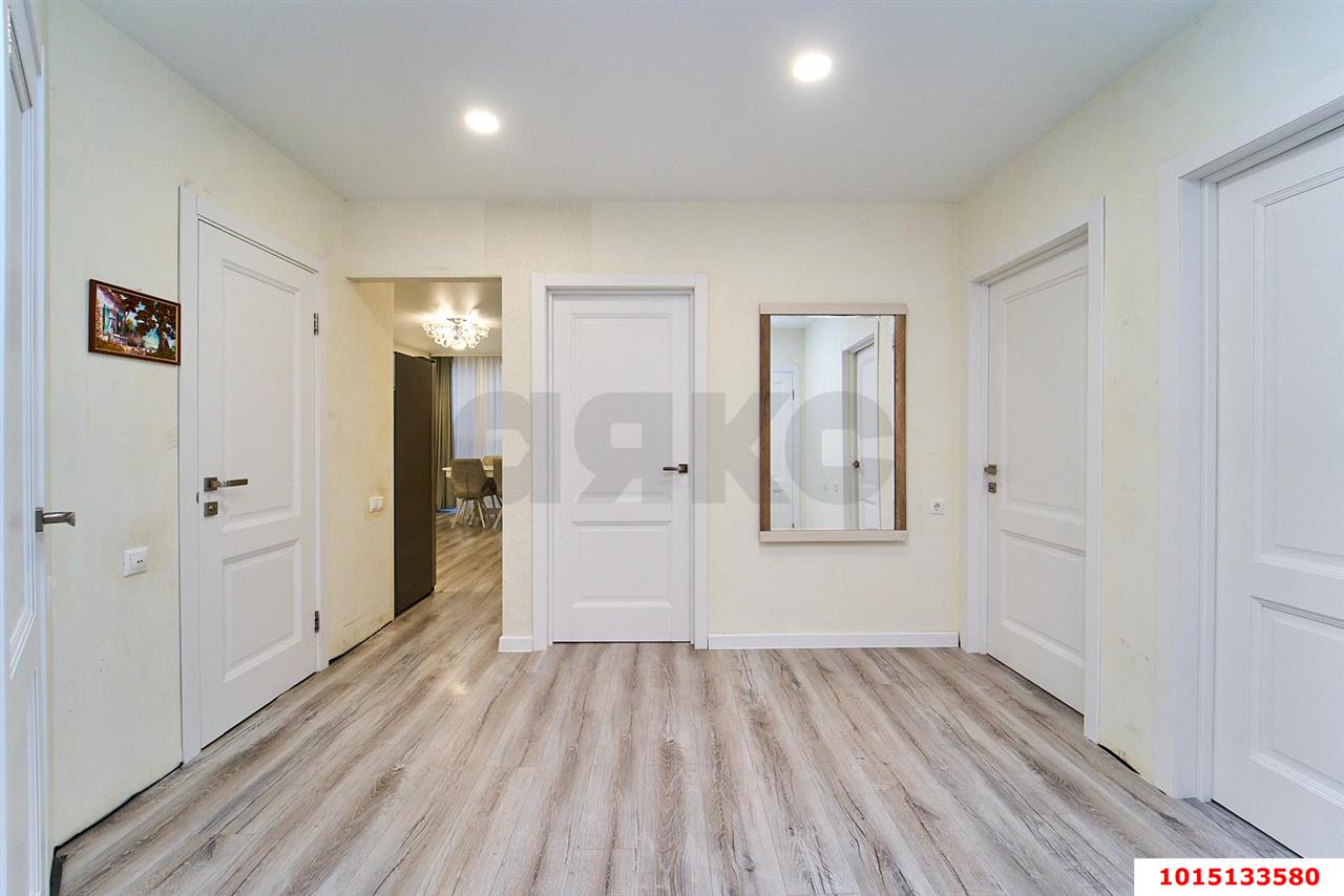 Фото №5: 3-комнатная квартира 92 м² - Краснодар, Прикубанский внутригородской округ, Микрохирургии глаза, мкр. жилой комплекс Сограт, ул. Красных Партизан, 4/15