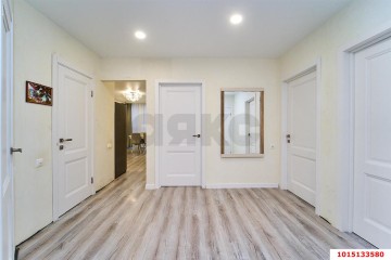 Фото №5: 3-комнатная квартира 92 м² - Краснодар, мкр. жилой комплекс Сограт, ул. Красных Партизан, 4/15