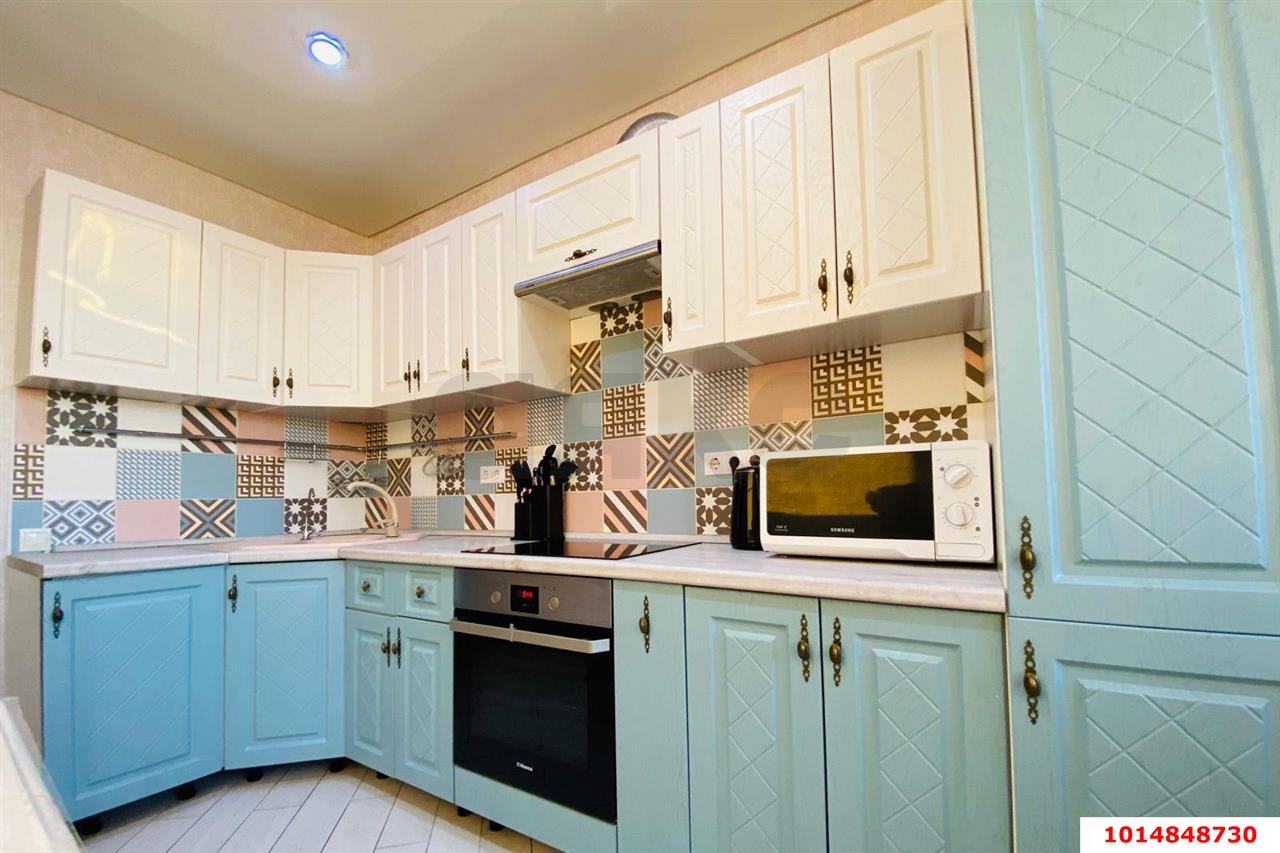 Фото №1: 1-комнатная квартира 38 м² - Краснодар, Музыкальный, мкр. Прикубанский внутригородской округ, ул. Московская, 140Г