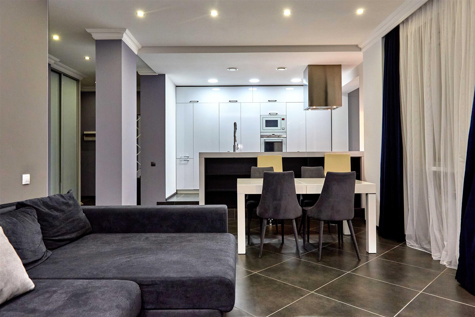 Фото №5: 2-комнатная квартира 81 м² - Краснодар, Прикубанский внутригородской округ, Фестивальный, мкр. Солнечный, ул. Казбекская, 12