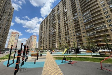 Фото №1: 1-комнатная квартира 35 м² - Краснодар, мкр. имени Петра Метальникова, ул. Петра Метальникова, 40