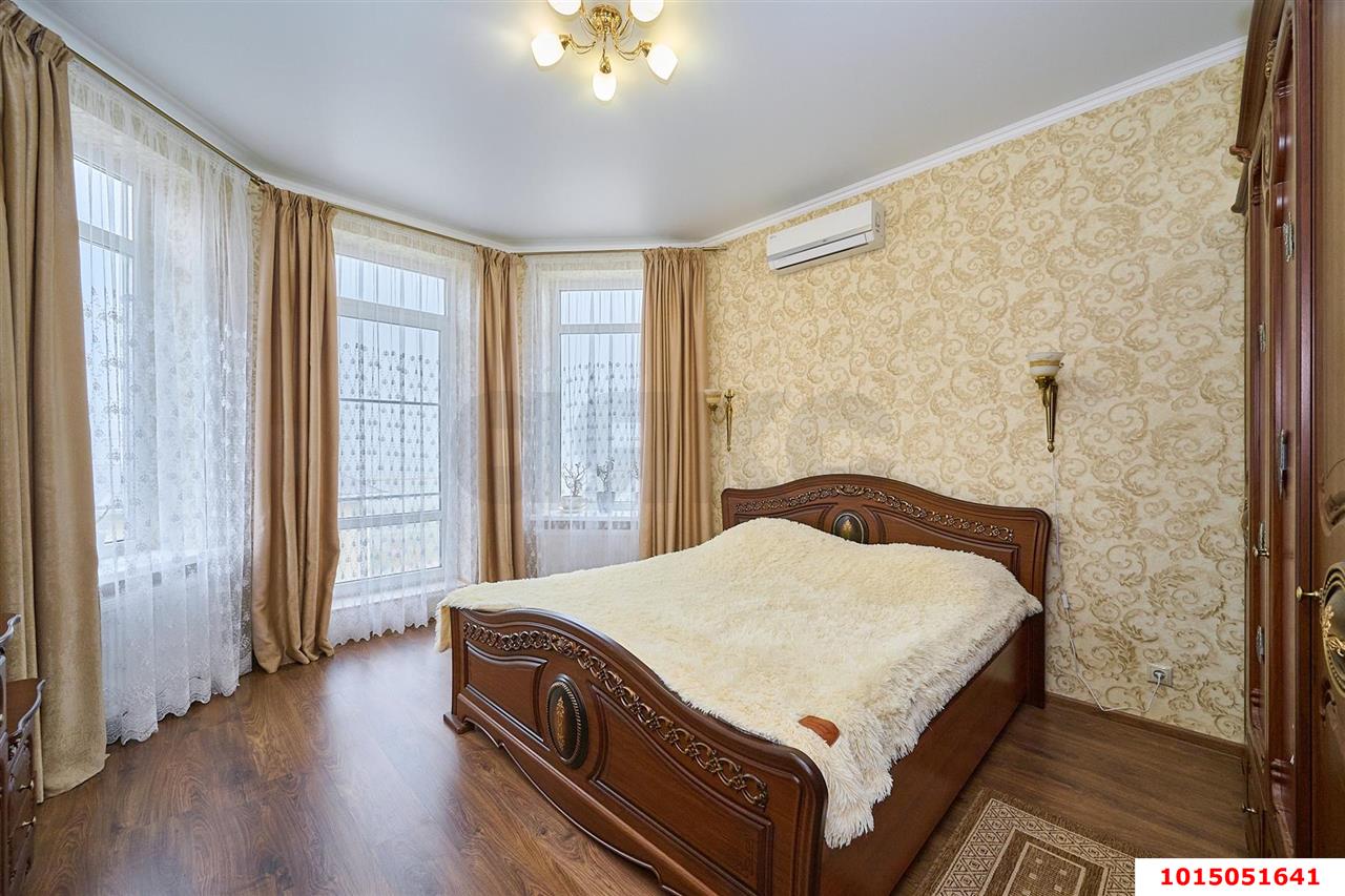 Фото №4: Дом 235 м² + 10 сот. - Копанской, Прикубанский внутригородской округ, ул. Центральная, 19