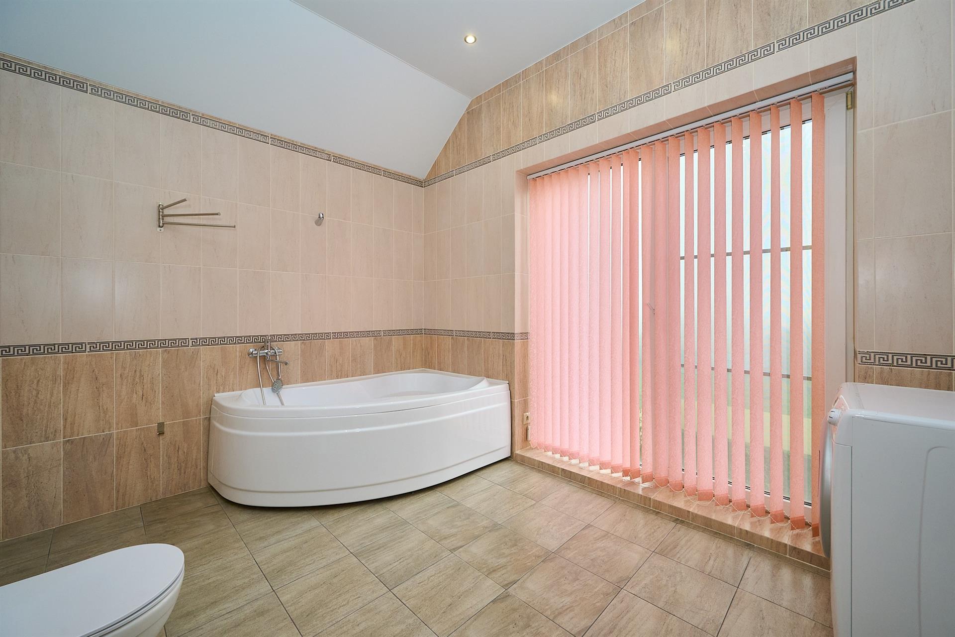 Фото №14: Дом 235 м² + 10 сот. - Копанской, мкр. Прикубанский внутригородской округ, ул. Центральная, 19