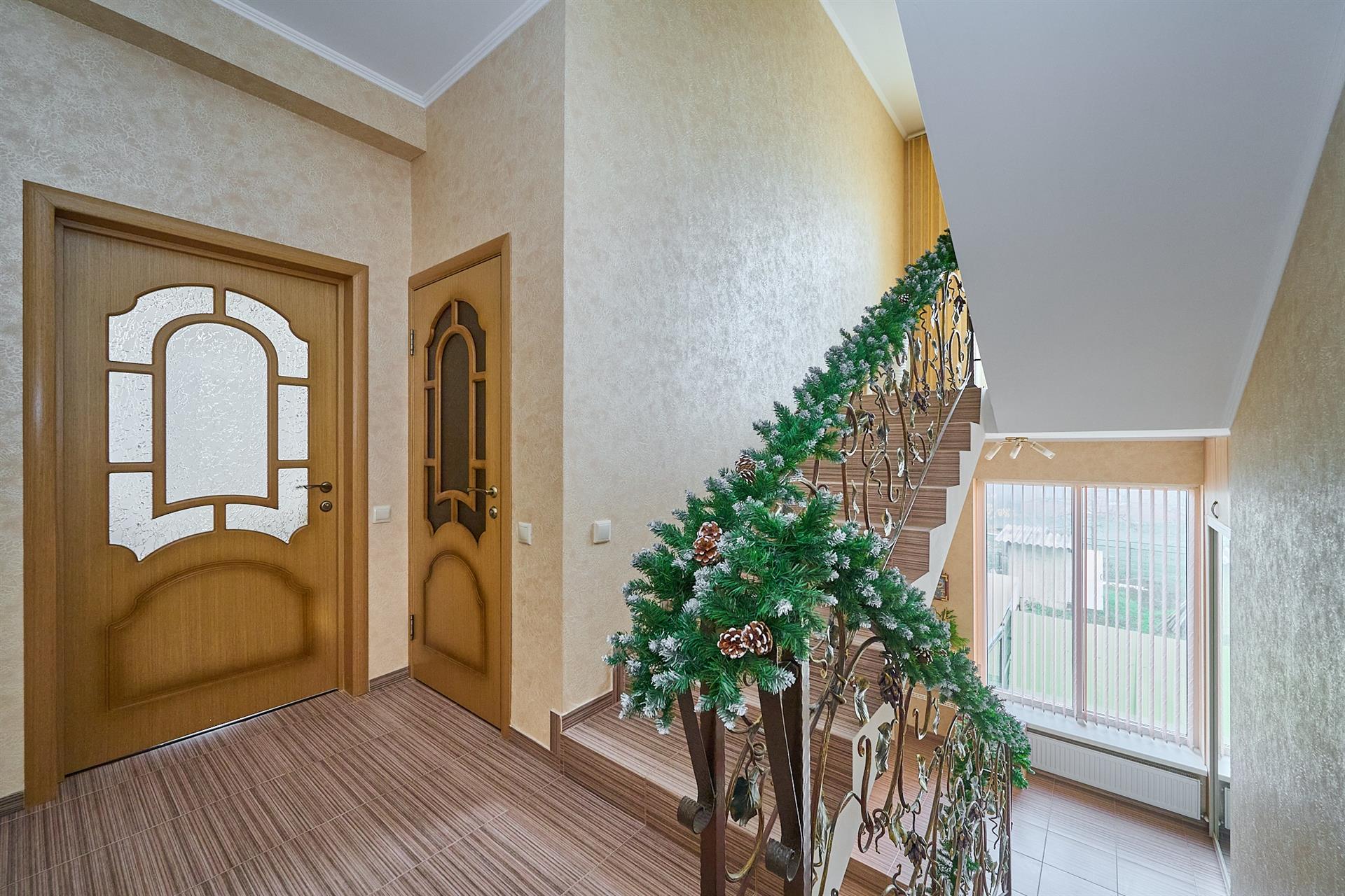 Фото №8: Дом 235 м² + 10 сот. - Копанской, мкр. Прикубанский внутригородской округ, ул. Центральная, 19