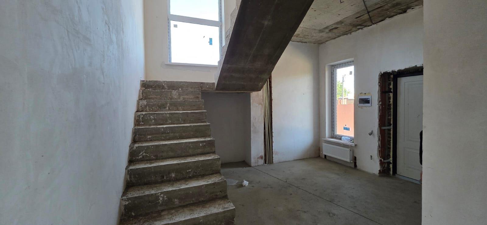 Фото №8: Дом 210 м² + 4.55 сот. - Южный, ул. Дорожная, 19