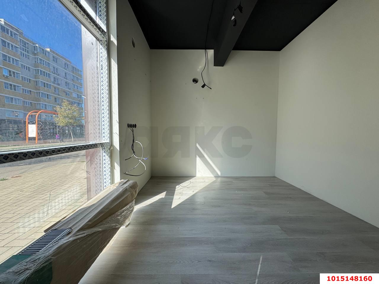 Фото №4: Коммерция 55 м² - Краснодар, Прикубанский внутригородской округ, Славянский, мкр. Светлоград, ул. Красных Партизан, 1/4к3