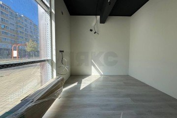Фото №4: Торговое помещение 56 м² - Краснодар, мкр. Светлоград, ул. Красных Партизан, 1/4к3