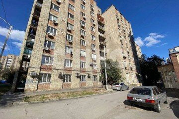 Фото №1: 1-комнатная квартира 40 м² - Ростов-на-Дону, мкр. Александровка, пр-кт 40-летия Победы, 318