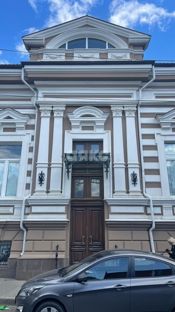 Фото №1: Коммерция 800 м² - Ростов-на-Дону, Нахичевань, ул. 14-я Линия, 5