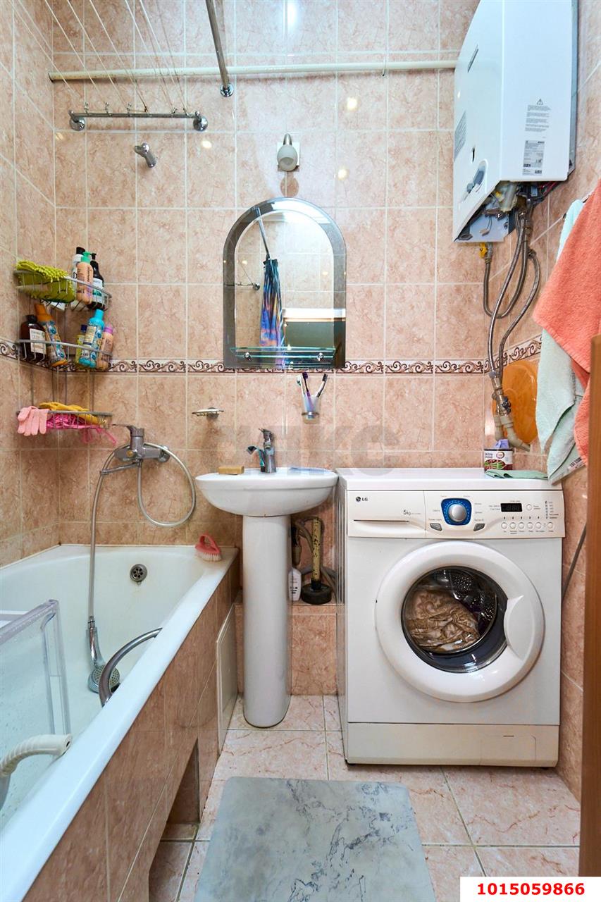 Фото №8: 3-комнатная квартира <span class="whitespace-nowrap">81 м²</span>, <span class="whitespace-nowrap">2/3 эт.</span> - Краснодар, Центральный внутригородской округ, мкр. Дубинка, ул. Ставропольская, 156