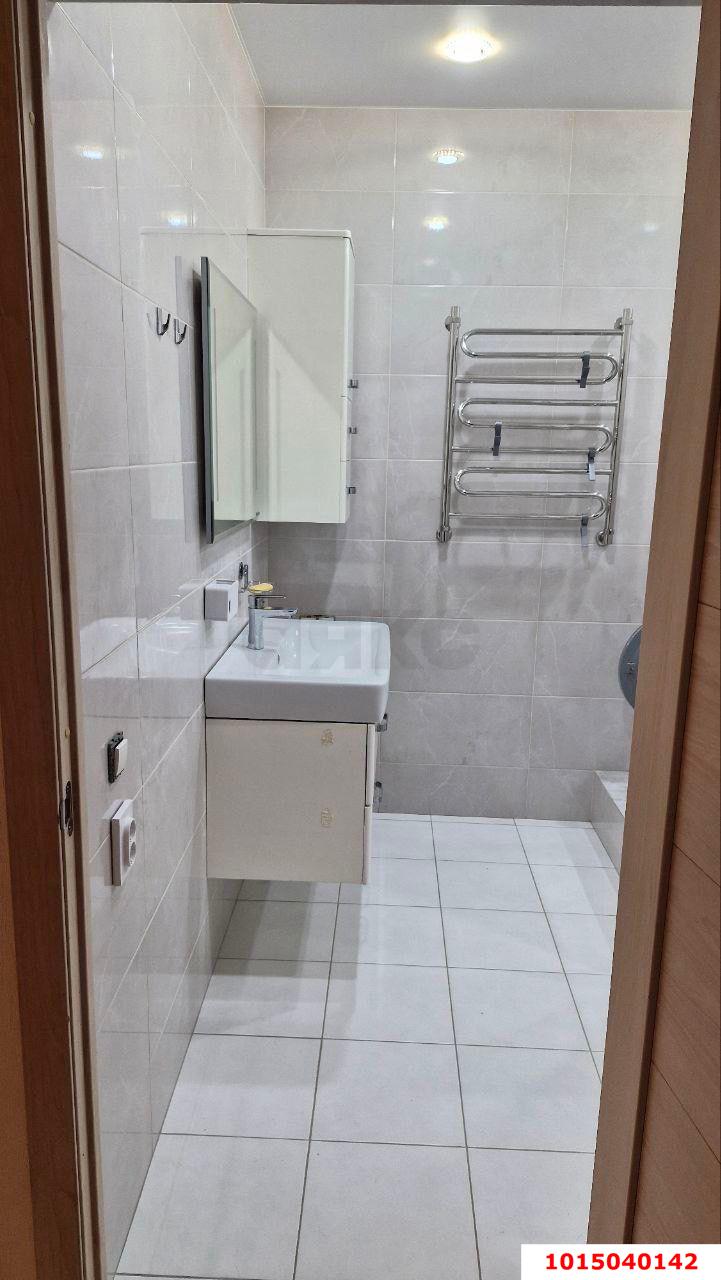 Фото №7: 3-комнатная квартира 114 м² - Краснодар, имени Маршала Жукова, ул. Александра Покрышкина, 4/4