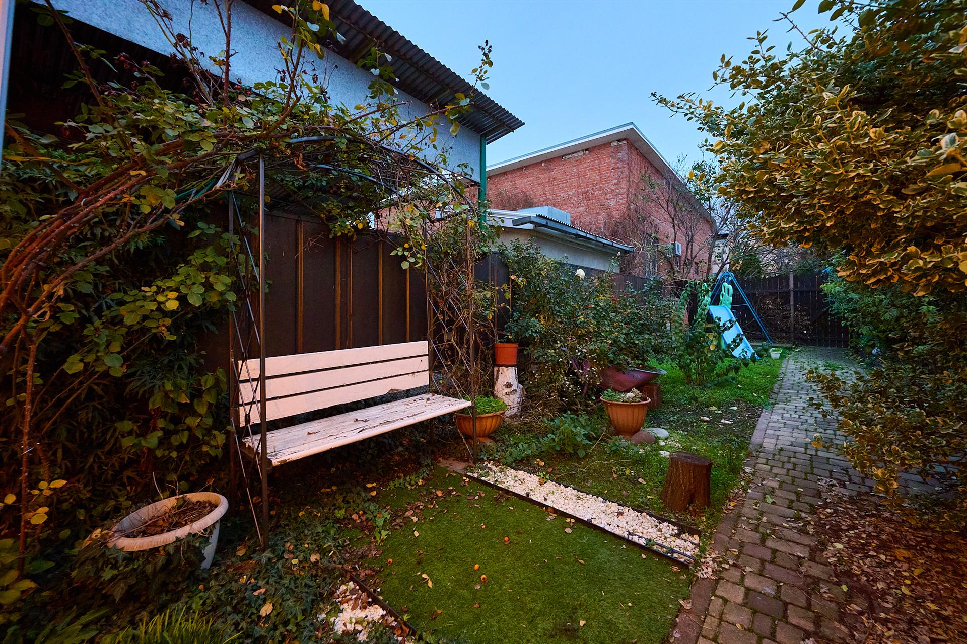 Фото №17: Дом 63 м² + 3 сот. - Краснодар, Центральный внутригородской округ, мкр. Центральный, пр-д 1-й  Ломоносова, 14