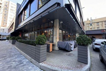 Фото №1: Торговое помещение 462 м² - Сочи, р. Центральный, ул. Горького, 43