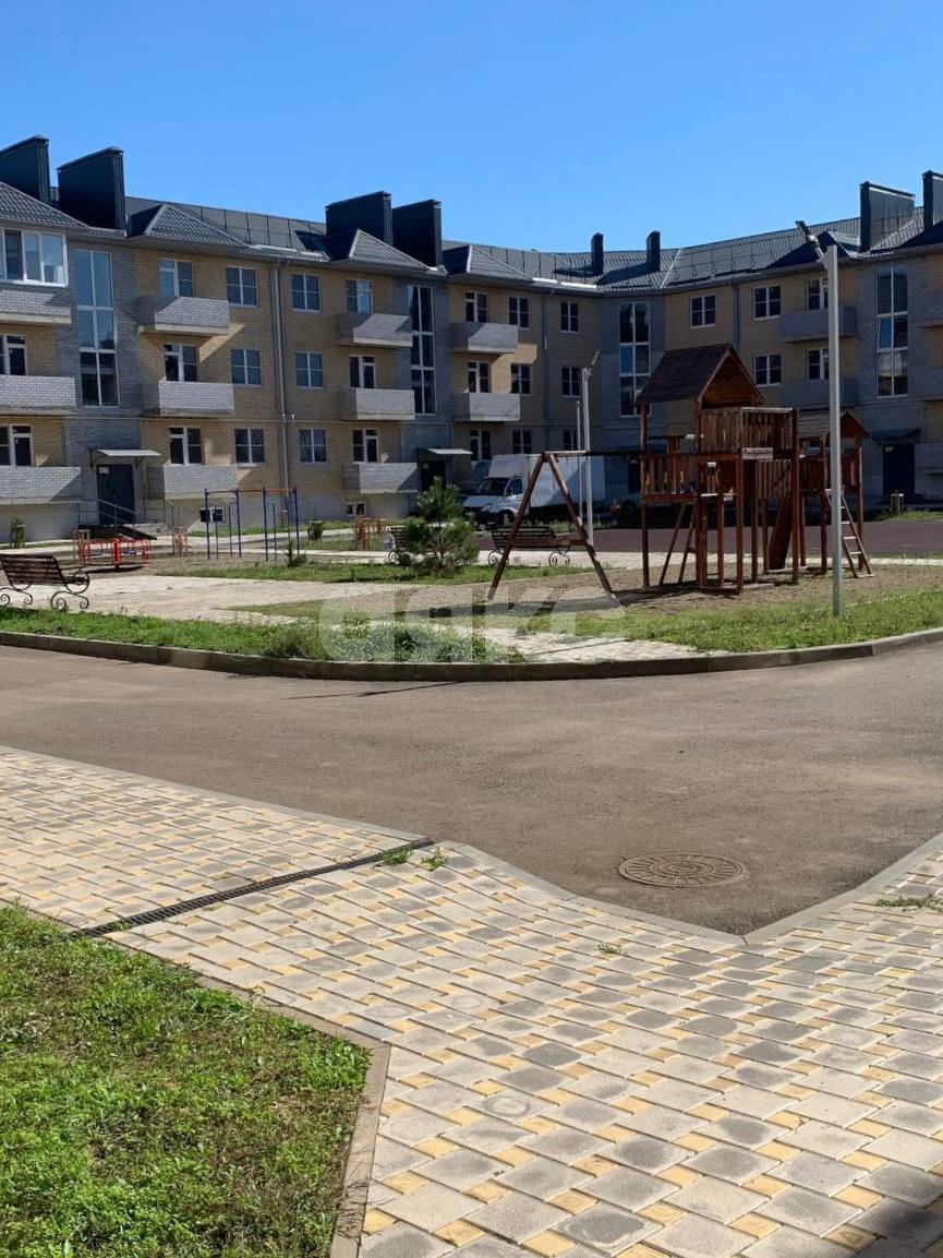 Фото №1: 2-комнатная квартира 74 м² - Кореновск, 10-й, ул. Таманская, 3к2