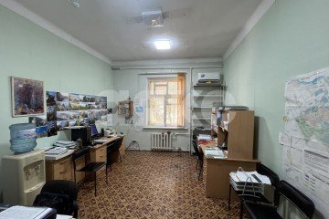 Фото №3: Коммерция 20 м² - Армавир, мкр. квартал Центр, ул. Кирова, 50