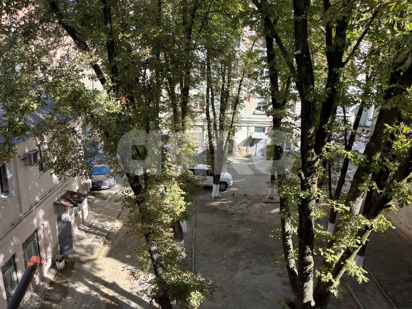 Фото №2: Коммерция 20 м² - Армавир, квартал Центр, ул. Кирова, 50