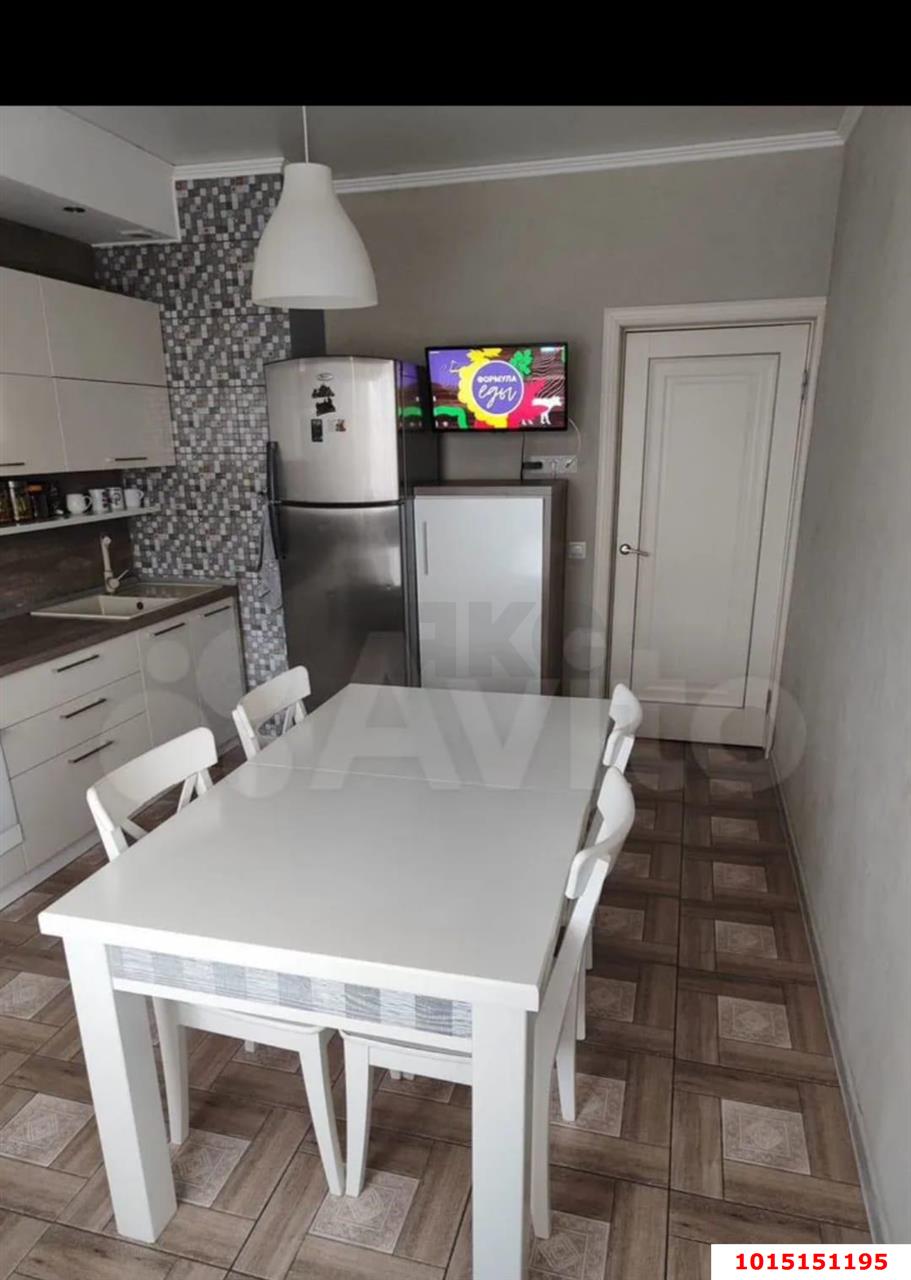 Фото №1: 2-комнатная квартира 65 м² - Краснодар, Карасунский внутригородской округ, мкр. Гидростроителей, ул. Автолюбителей, 52/3