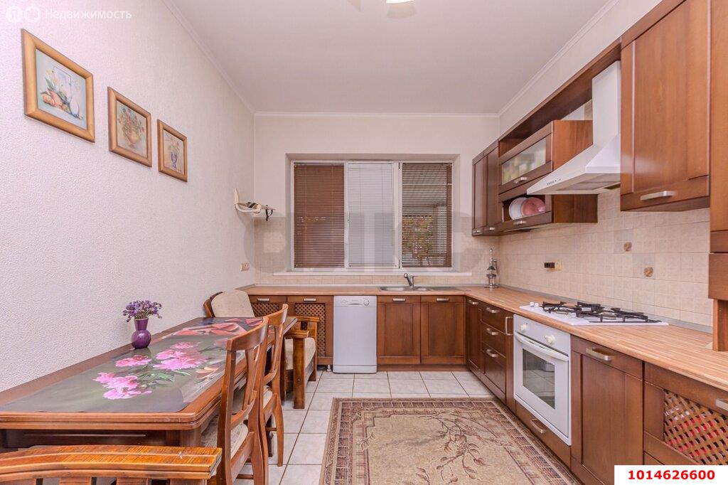 Фото №2: Дом 179 м² + 3 сот. - Краснодар, 40 лет Победы, ул. Декабристов, 35