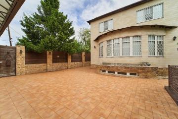 Фото №1: Дом 350 м² - Краснодар, мкр. Центральный, ул. Фрунзе, 48