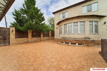 Фото №1: Дом 350 м² - Краснодар, мкр. Центральный, ул. Фрунзе, 48