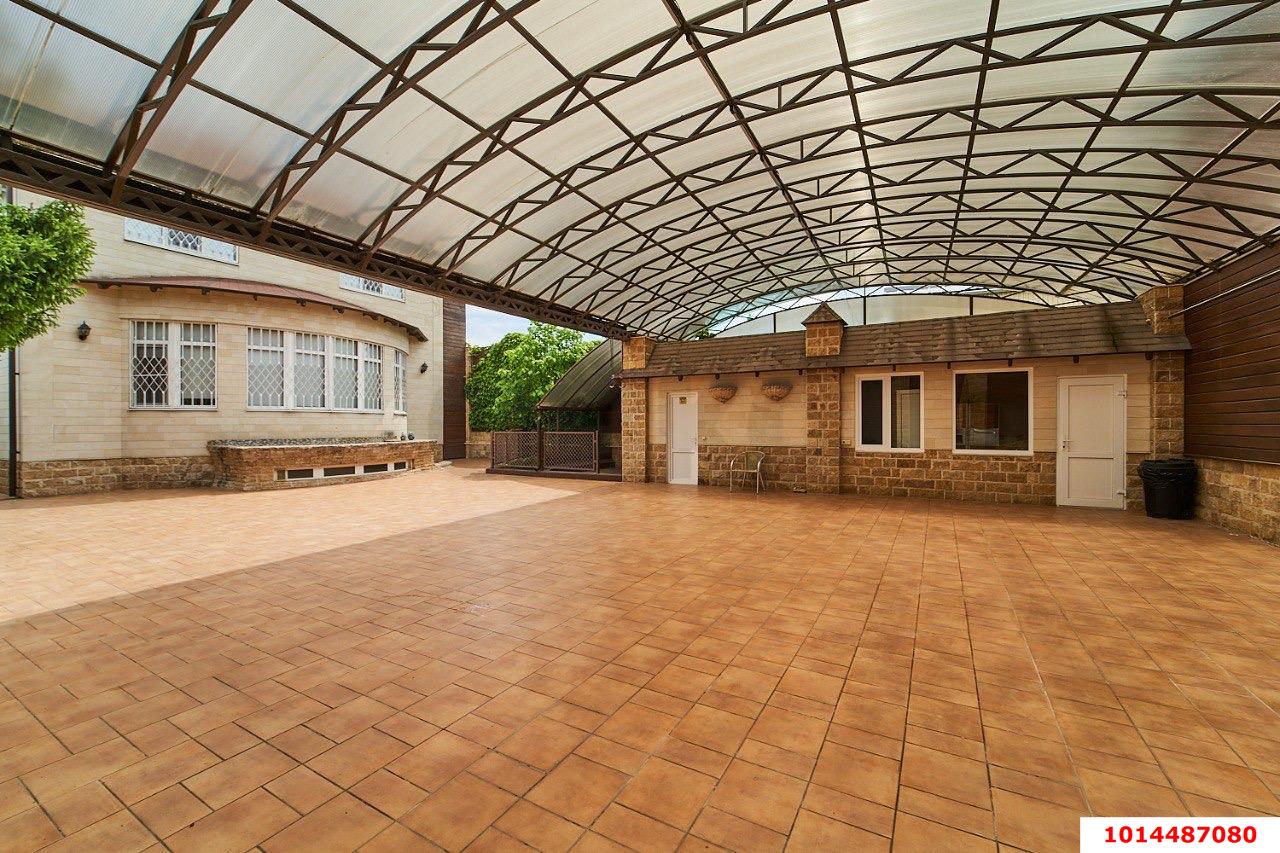 Фото №2: Дом 350 м² + 7 сот. - Краснодар, Центральный, ул. Фрунзе, 48