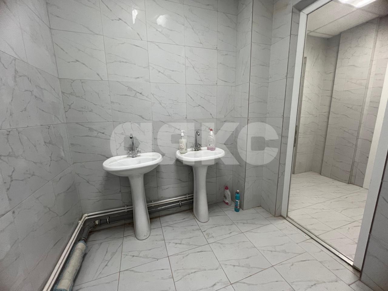 Фото №11: Коммерция 50 м² - Геленджик, Северный, ул. Маршала Жукова, 2к1