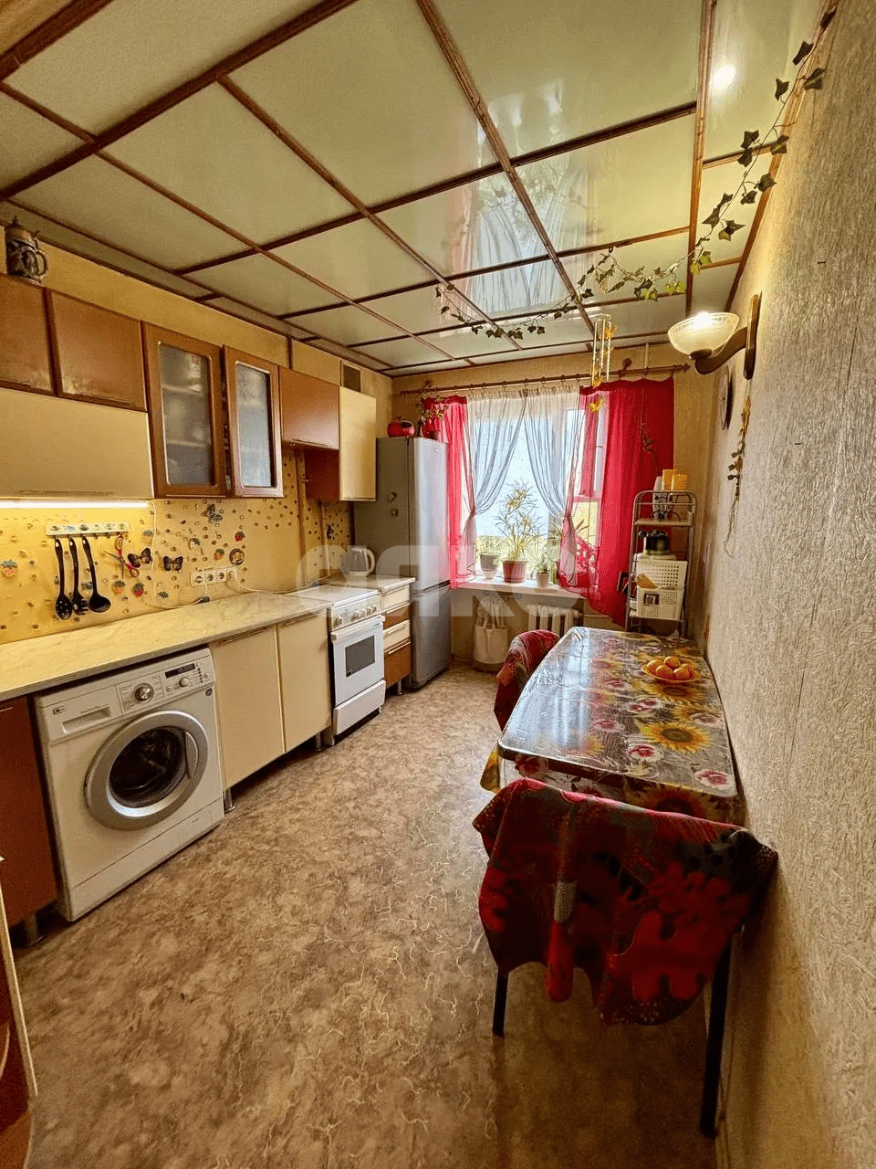 Фото №7: 4-комнатная квартира 107 м² - Луганск, р. Жовтневый, ул. Градусова, 4А