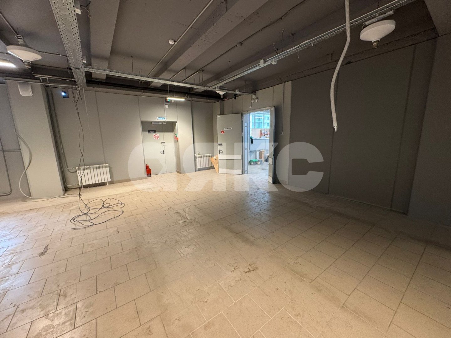 Фото №7: Коммерция 512 м² - Ростов-на-Дону, Западный, ул. Зорге, 9