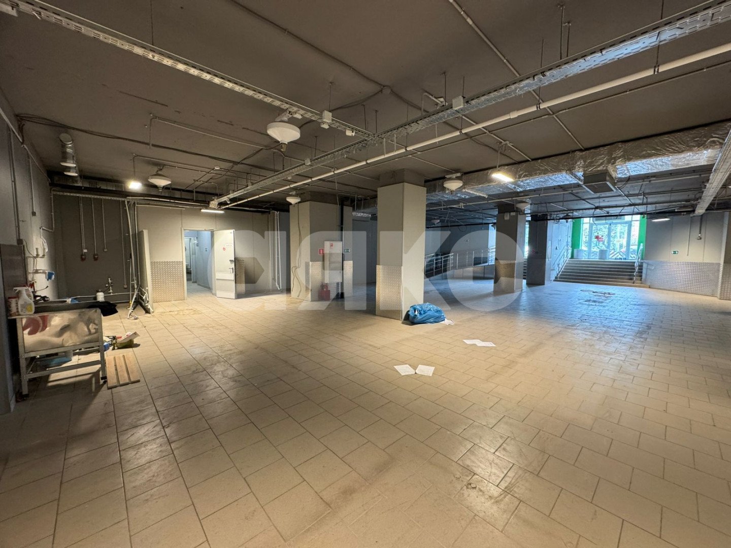 Фото №9: Коммерция 512 м² - Ростов-на-Дону, Западный, ул. Зорге, 9