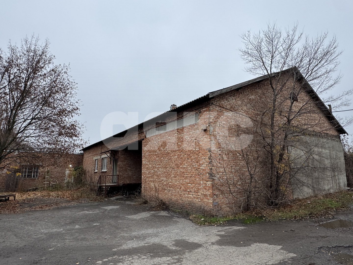 Фото №2: Коммерция 3582 м² - Шахты, Октябрьский, пер. Байкальский, 56