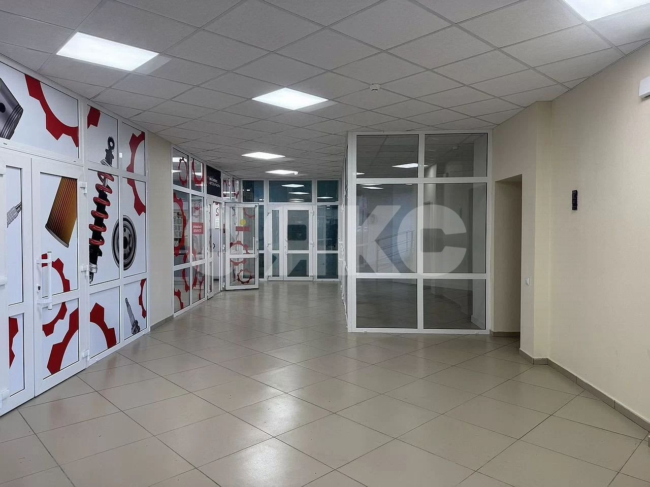 Фото №3: Коммерция 412 м² - Ростов-на-Дону, Западный, ул. Зорге, 9