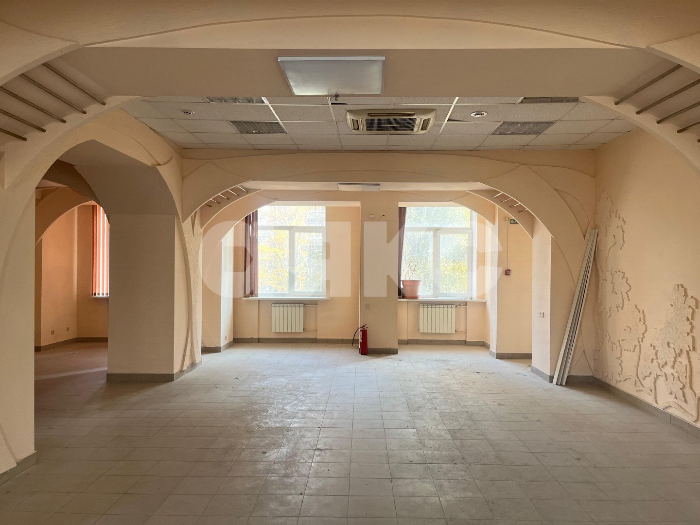 Фото №2: Коммерция 711 м² - Ростов-на-Дону, Сельмаш, пр-кт Сельмаш, 18