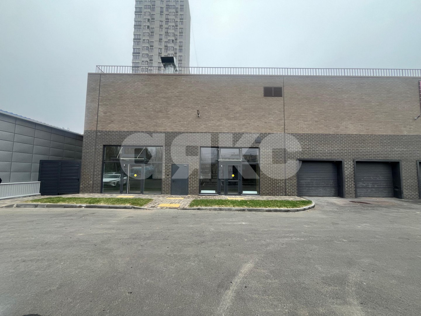 Фото №26: Коммерция 450 м² - Ростов-на-Дону, Левенцовский, ул. Доватора, 251