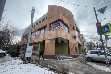 Фото №1: Коммерция 220 м² - Ростов-на-Дону, мкр. Западный, ул. Мадояна, 53/1