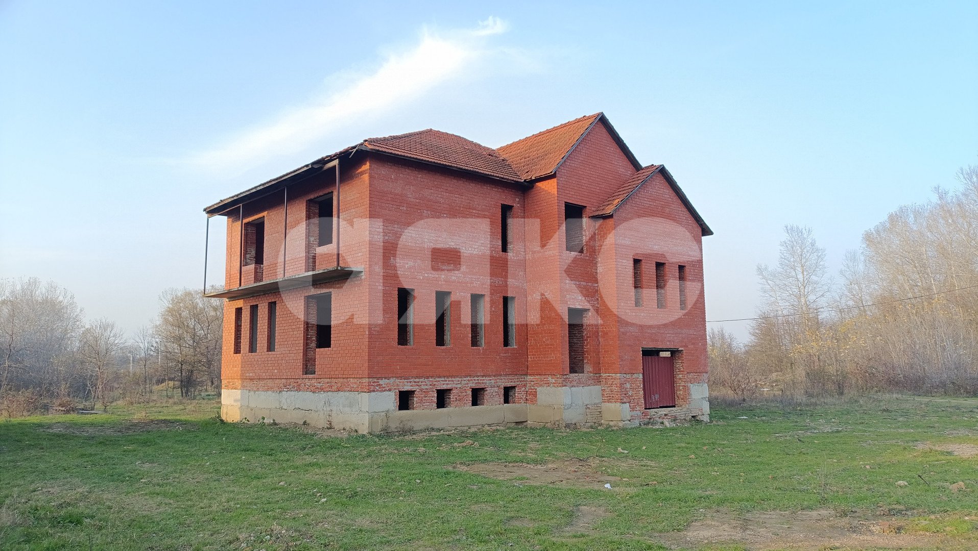 Фото №1: Дом 350 м² + 19.8 сот. - Саратовская, 13-й квартал, 5