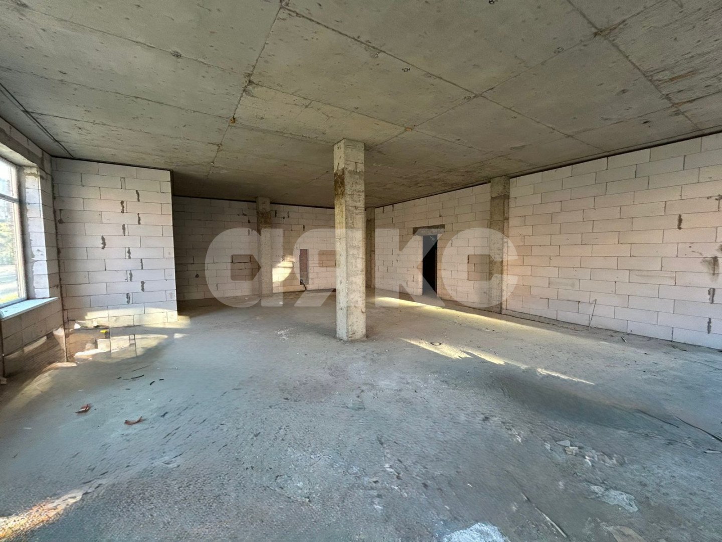 Фото №7: Коммерция 300 м² - Майкоп, квартал Черёмушки, ул. Димитрова, 23