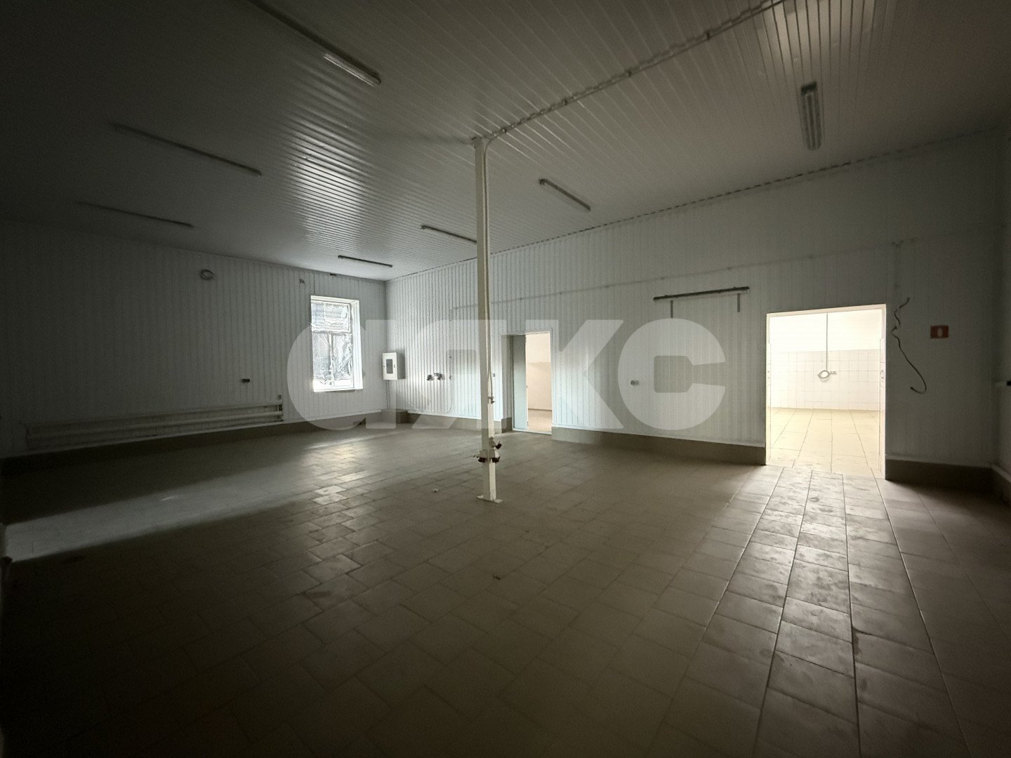 Фото №3: Коммерция 352 м² - Батайск, Восточный, ул. Шмидта, 9