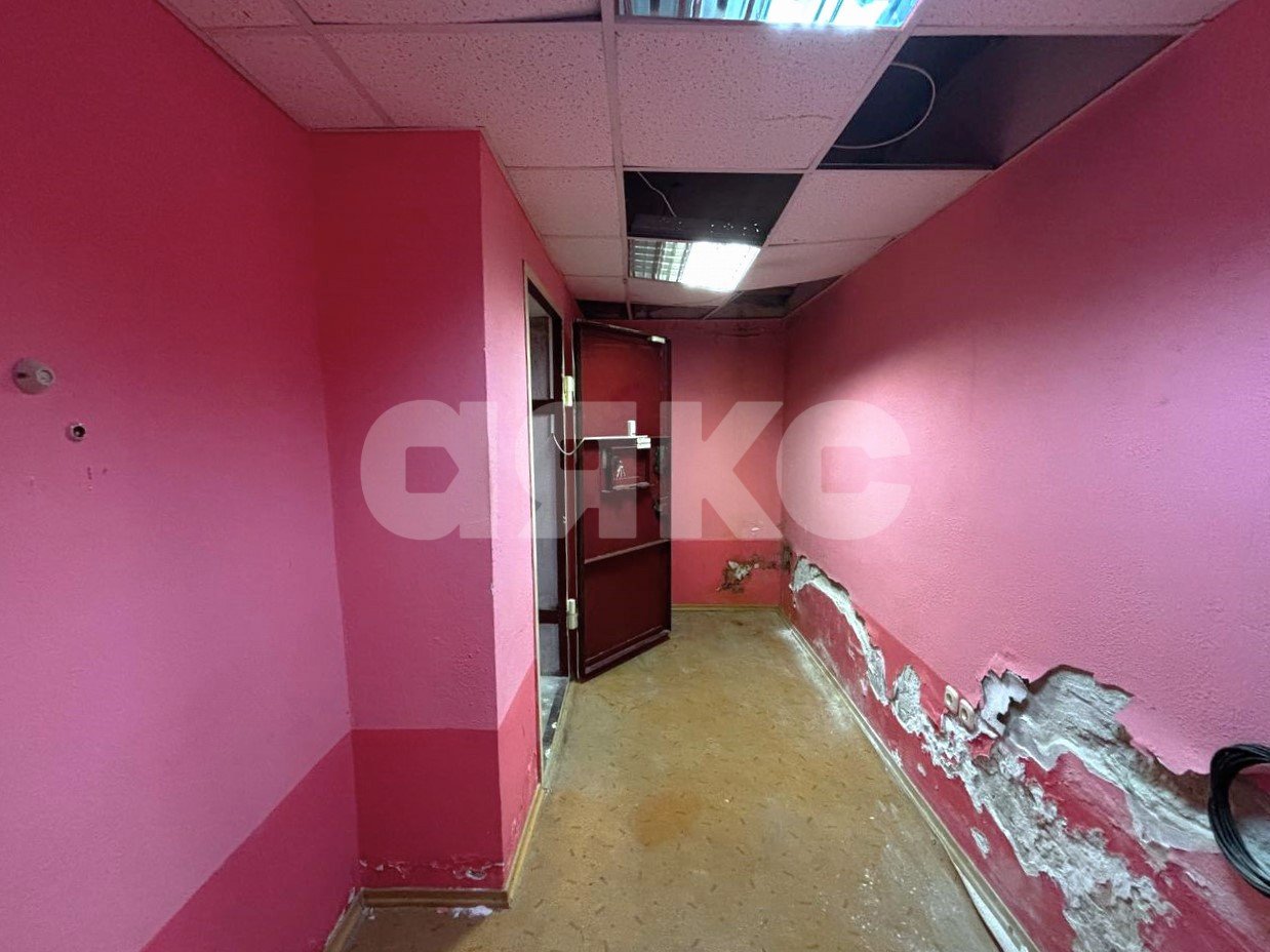 Фото №10: Коммерция 97 м² - Волгоград, Ворошиловский, ул. Огарёва, 1