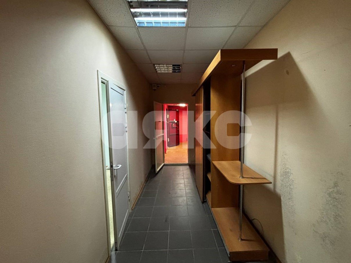 Фото №14: Коммерция 97 м² - Волгоград, Ворошиловский, ул. Огарёва, 1