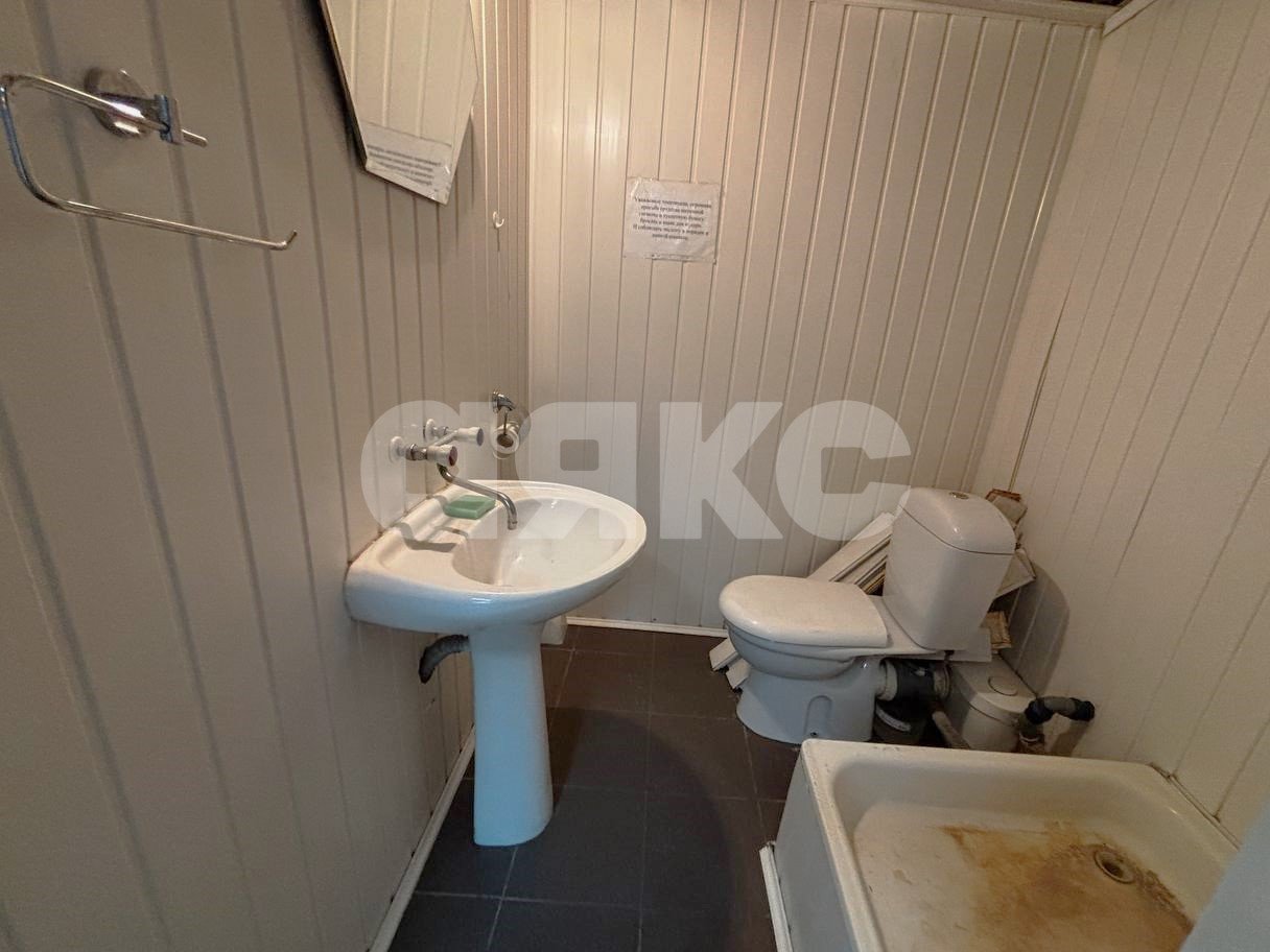 Фото №9: Коммерция 97 м² - Волгоград, Ворошиловский, ул. Огарёва, 1