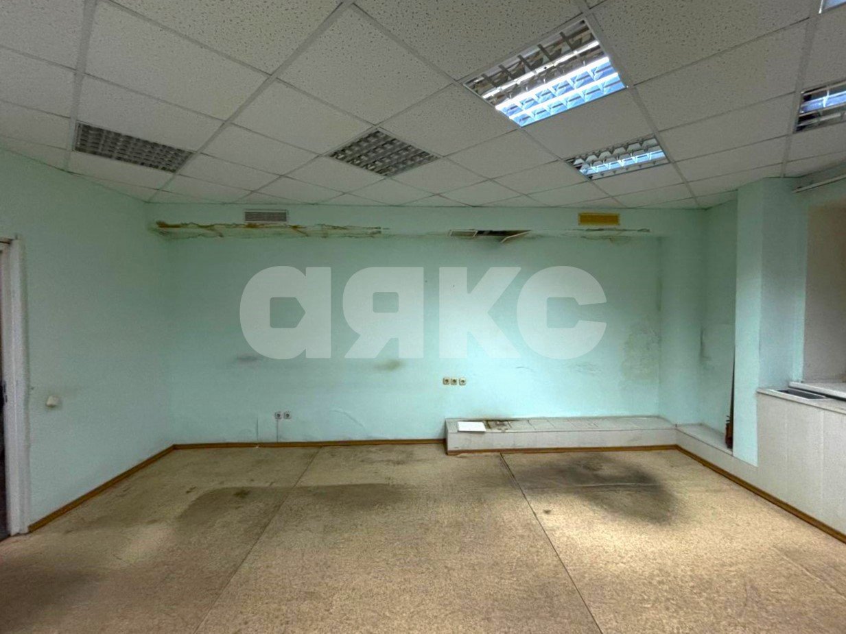 Фото №17: Коммерция 97 м² - Волгоград, Ворошиловский, ул. Огарёва, 1