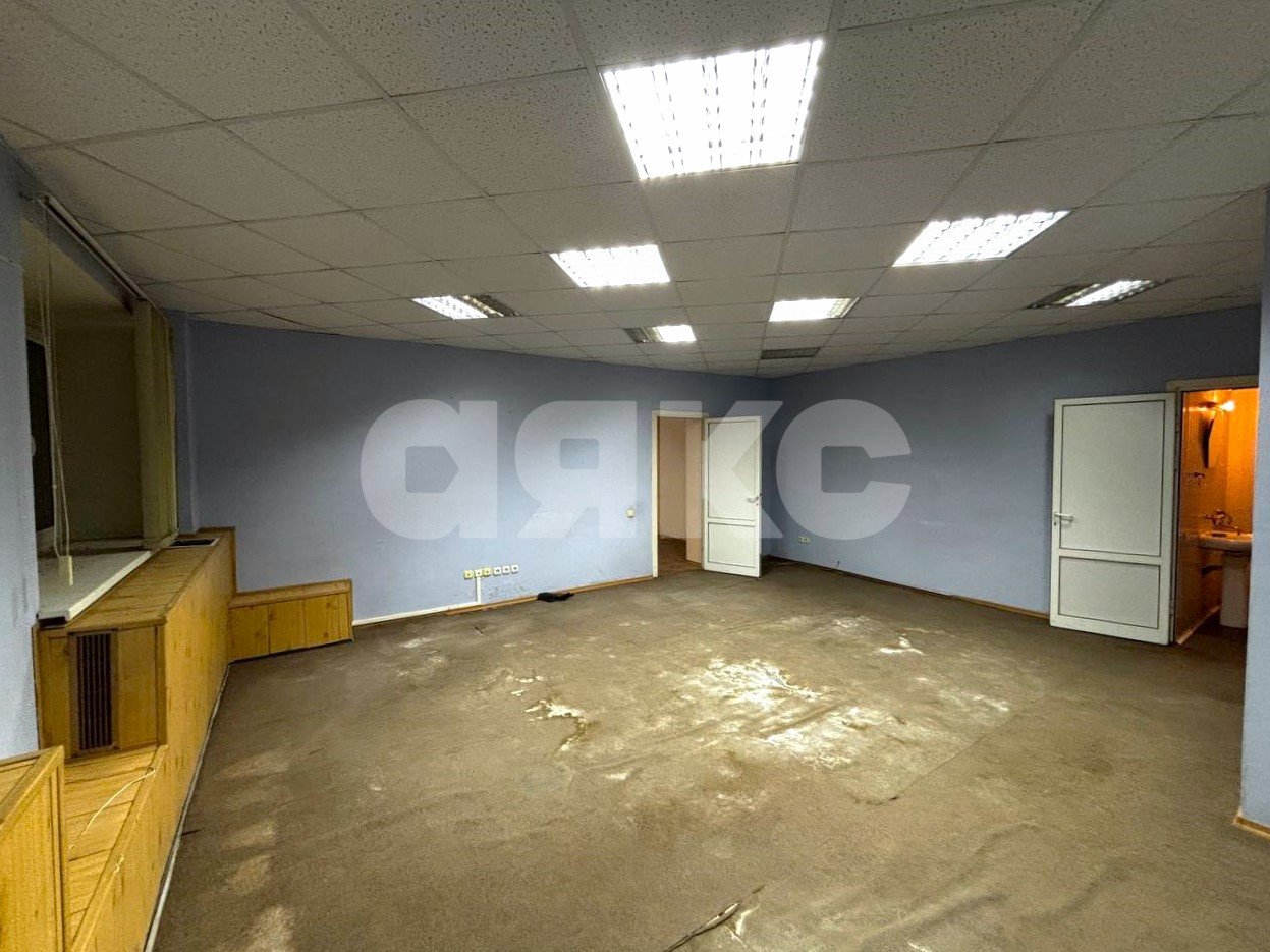 Фото №7: Коммерция 97 м² - Волгоград, Ворошиловский, ул. Огарёва, 1