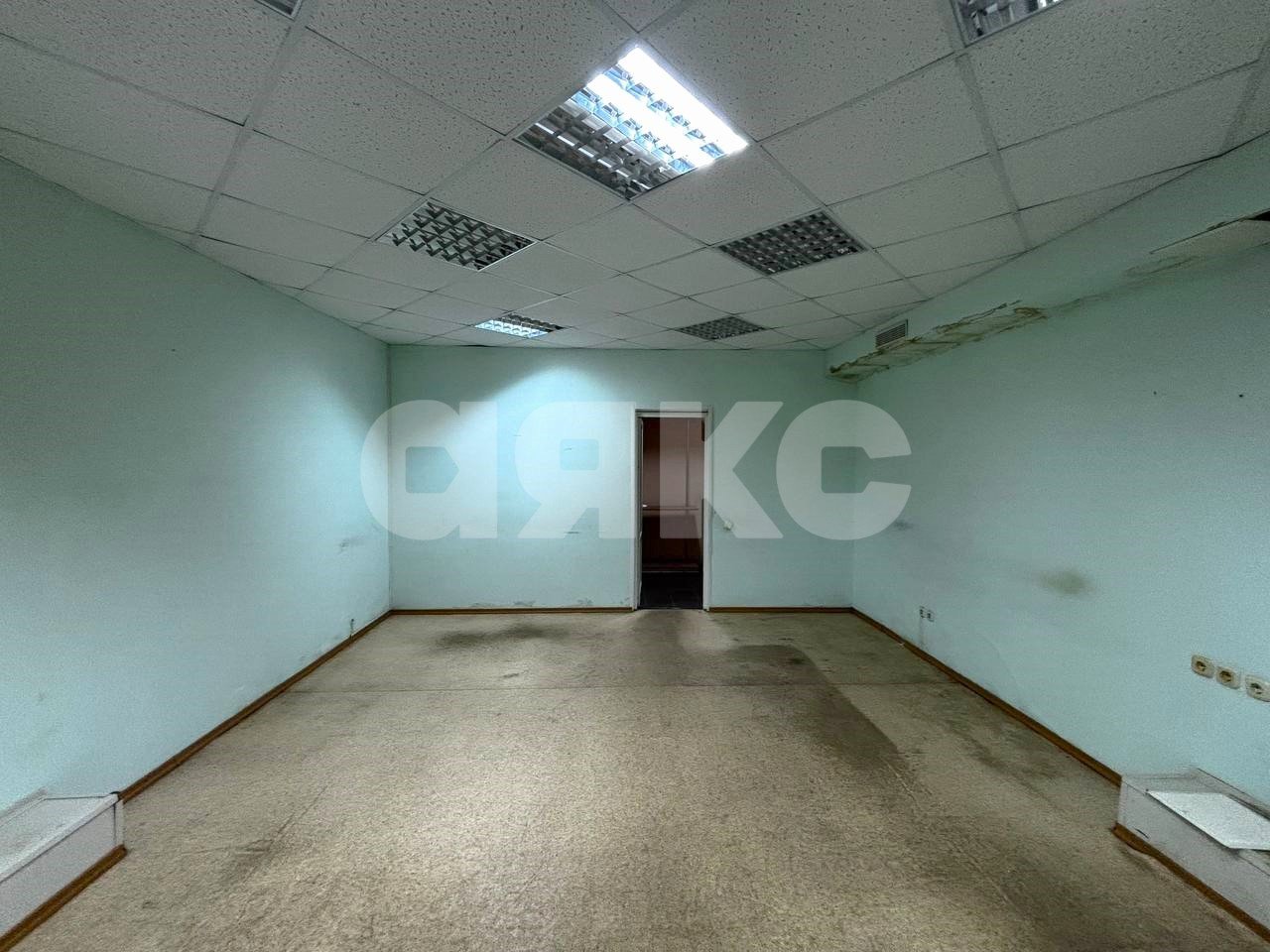 Фото №18: Коммерция 97 м² - Волгоград, Ворошиловский, ул. Огарёва, 1