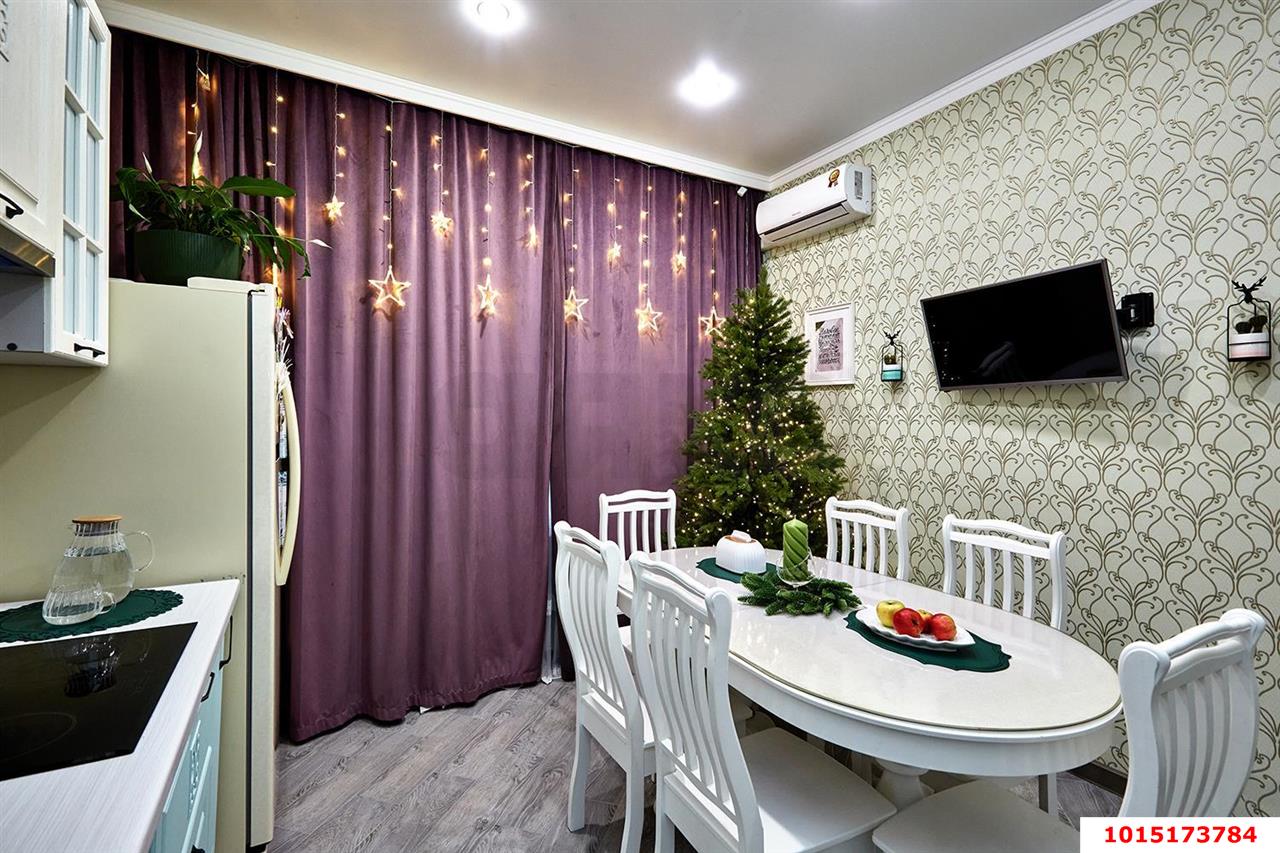 Фото №2: 3-комнатная квартира 95 м² - Краснодар, Карасунский внутригородской округ, Гидростроителей, мкр. жилой комплекс Поющие Фонтаны, ул. имени Невкипелого, 18к2