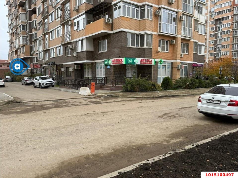Фото №2: Торговое помещение 60 м² - Краснодар, Солнечный, ул. Архитектора Петина, 16