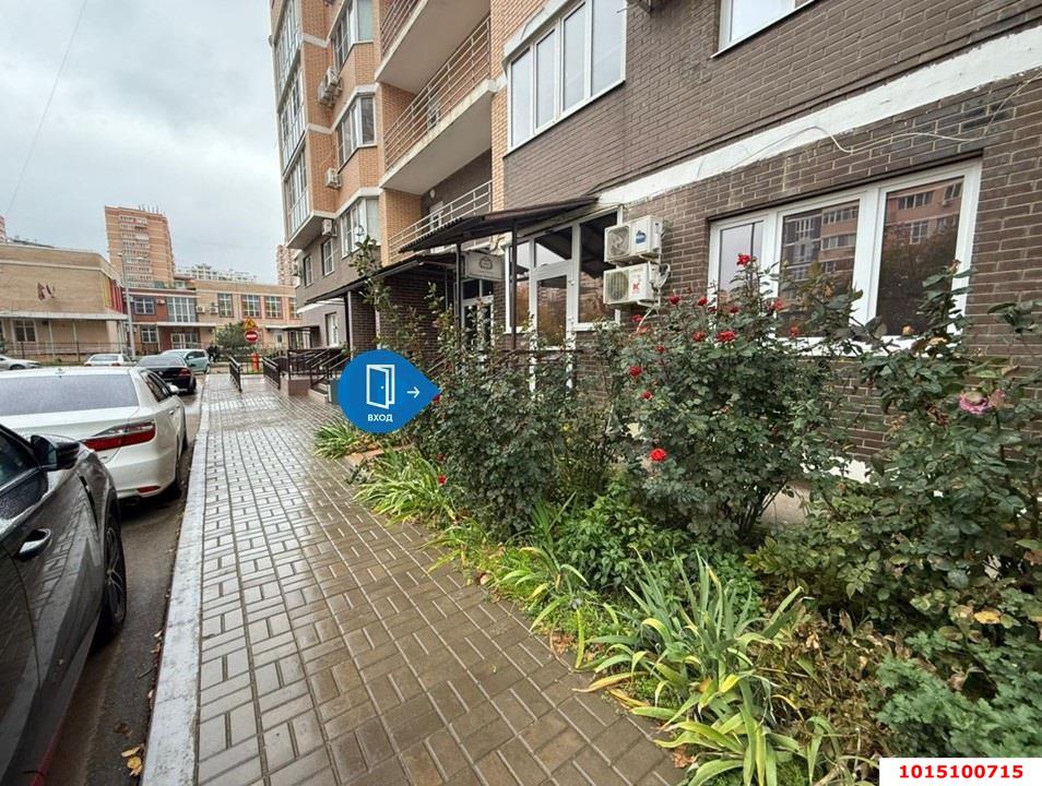 Фото №3: Торговое помещение 50 м² - Краснодар, Солнечный, ул. Архитектора Петина, 16